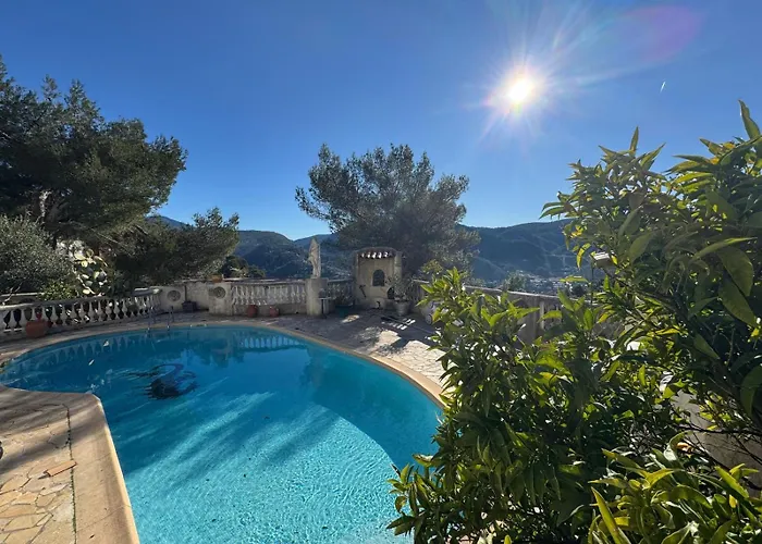 Climatise Et Sa Terrasse Privee En