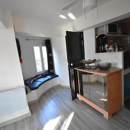 Apartment Climatise Et Sa Terrasse Privee En *